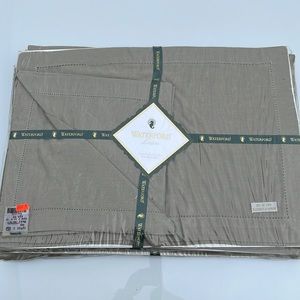 Waterford Linen placemat and napkin sets-5 sets of 2 in original packaging
